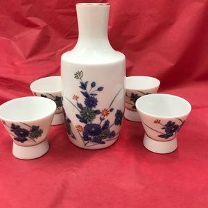 Vintage Japanese sake set.